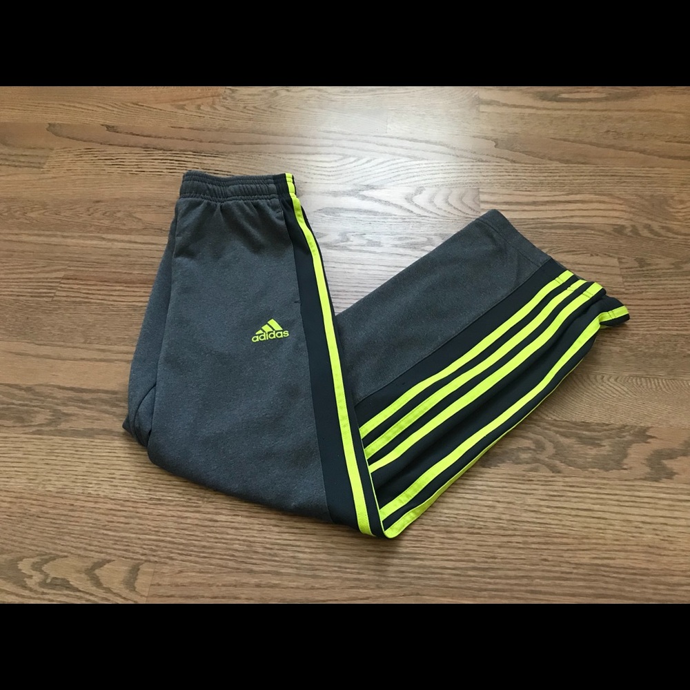 Boys adidas pants size medium 10-12